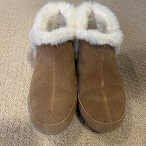 Lands' End Tan Slippers with Soft Lining and Slip-On Design